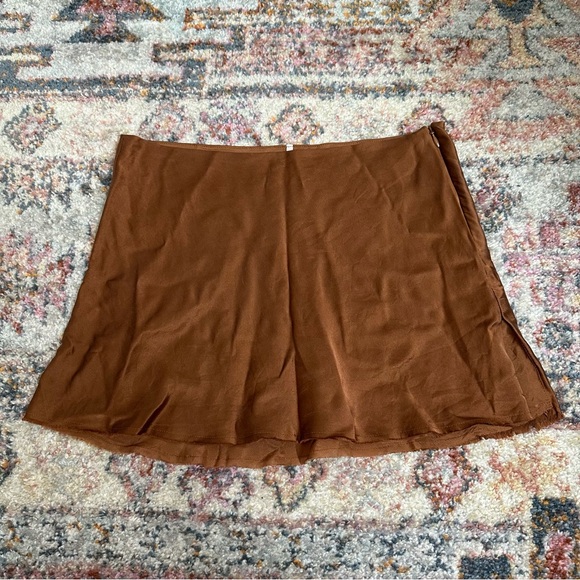 Are You Am I 100% Silk Mini Skirt Brown Tini Skirt Size Small Micro Skirt - Picture 3 of 7